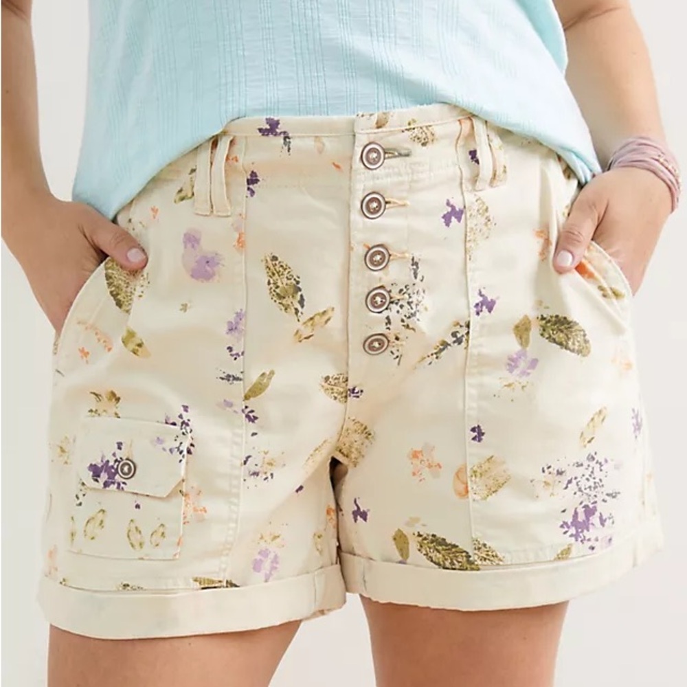 Pilcro shorts - Picture 2 of 8